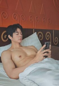 Bright-S-Sakunasillapin-ออร่า