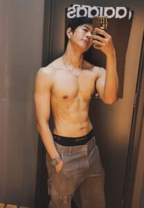 Bright-S-Sakunasillapin-เซลฟี่-AV