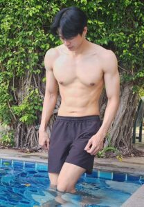 Bright-S-Sakunasillapin-เล่นน้ำ