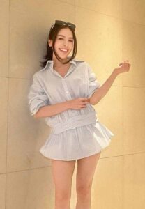 Pattranee-Jaruvanstit-ใส่แว่น