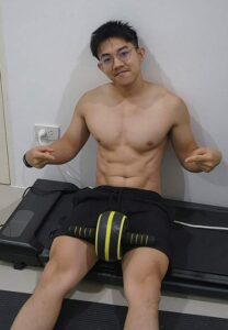 Pasin-Poovisetkul-เล่นหุ่น Pasin-Poovisetkul-เล่นหุ่น