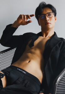 Thanawat-ถ่ายงาน