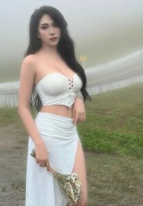 อร-ชุ-ดา ชุดขาว อร-ชุ-ดา ชุดขาว