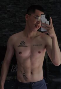 Arm-Mer-Arm-ใส่แว่น