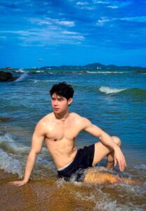 Keng Atthachai-011-Stunning