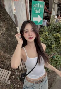 Ueay pornsawan-023-Breathtaking