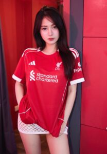 Ueay pornsawan-025-Amazing