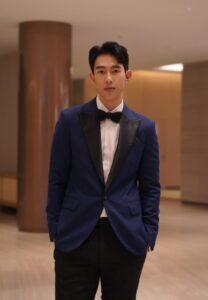 Solo Minoymany-020-Attractive