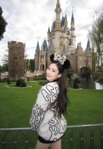 แจกวาร์ป Kim Jirapat-012-Stunning